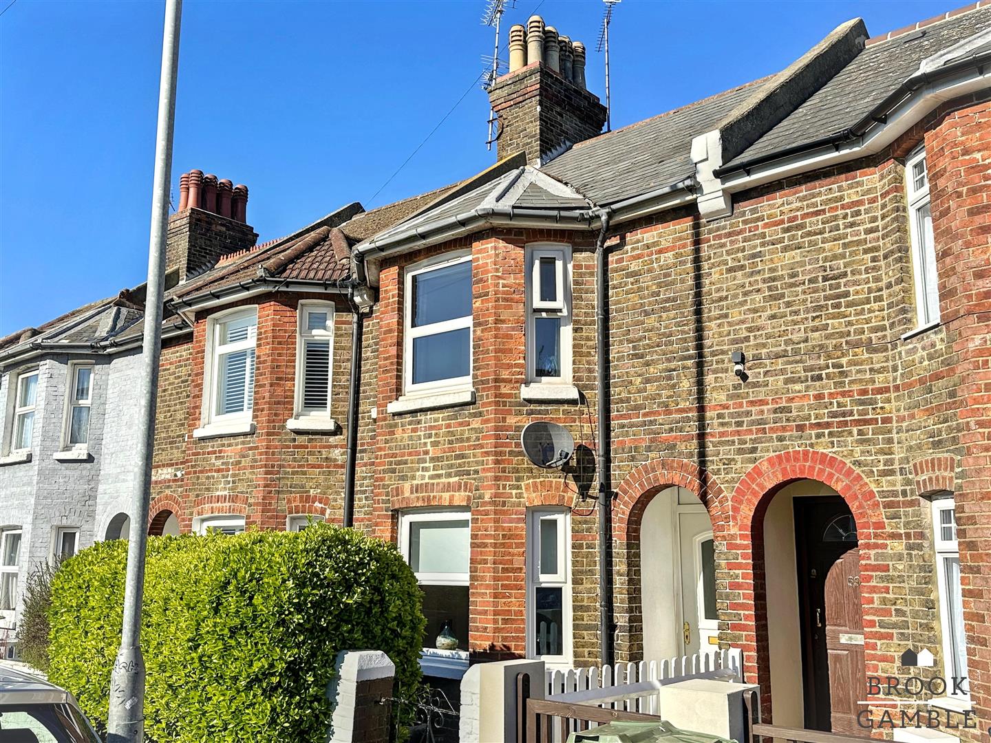 2 Bedroom House for Sale: £269,950. Bourne Street in Eastbourne, East Sussex